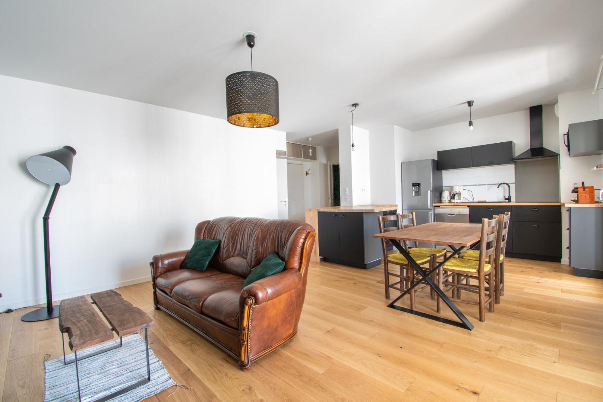 Cosy T2 De 50 M² Centre-Ville Avec Garage & Balcon 南特 外观 照片